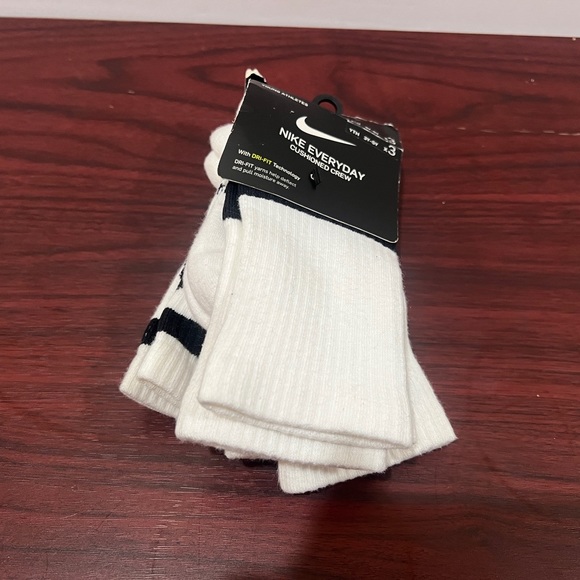 Nike Everyday Cushioned Crew, Youth, 3 Pack - Picture 2 of 5